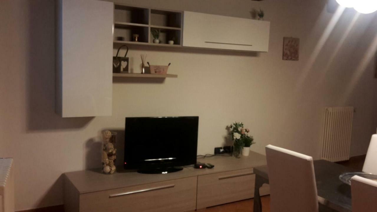 La Dimora Di Angela Apartment บาร์เบริโน ดิ มูเจลโล ภายนอก รูปภาพ