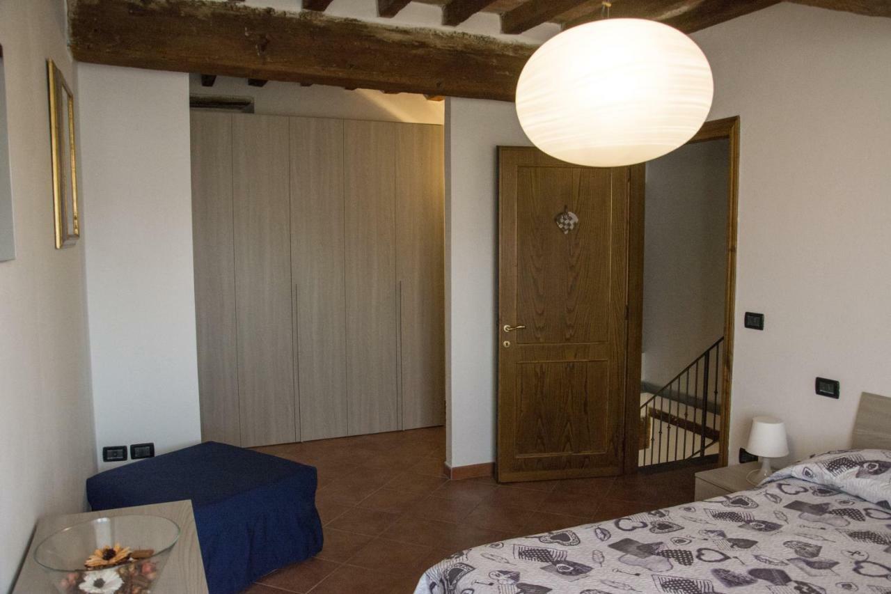 La Dimora Di Angela Apartment บาร์เบริโน ดิ มูเจลโล ภายนอก รูปภาพ