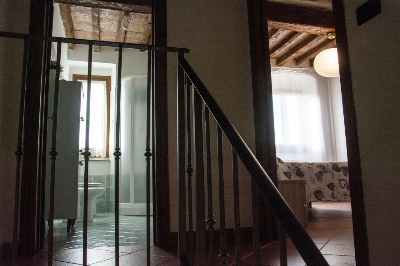 La Dimora Di Angela Apartment บาร์เบริโน ดิ มูเจลโล ภายนอก รูปภาพ