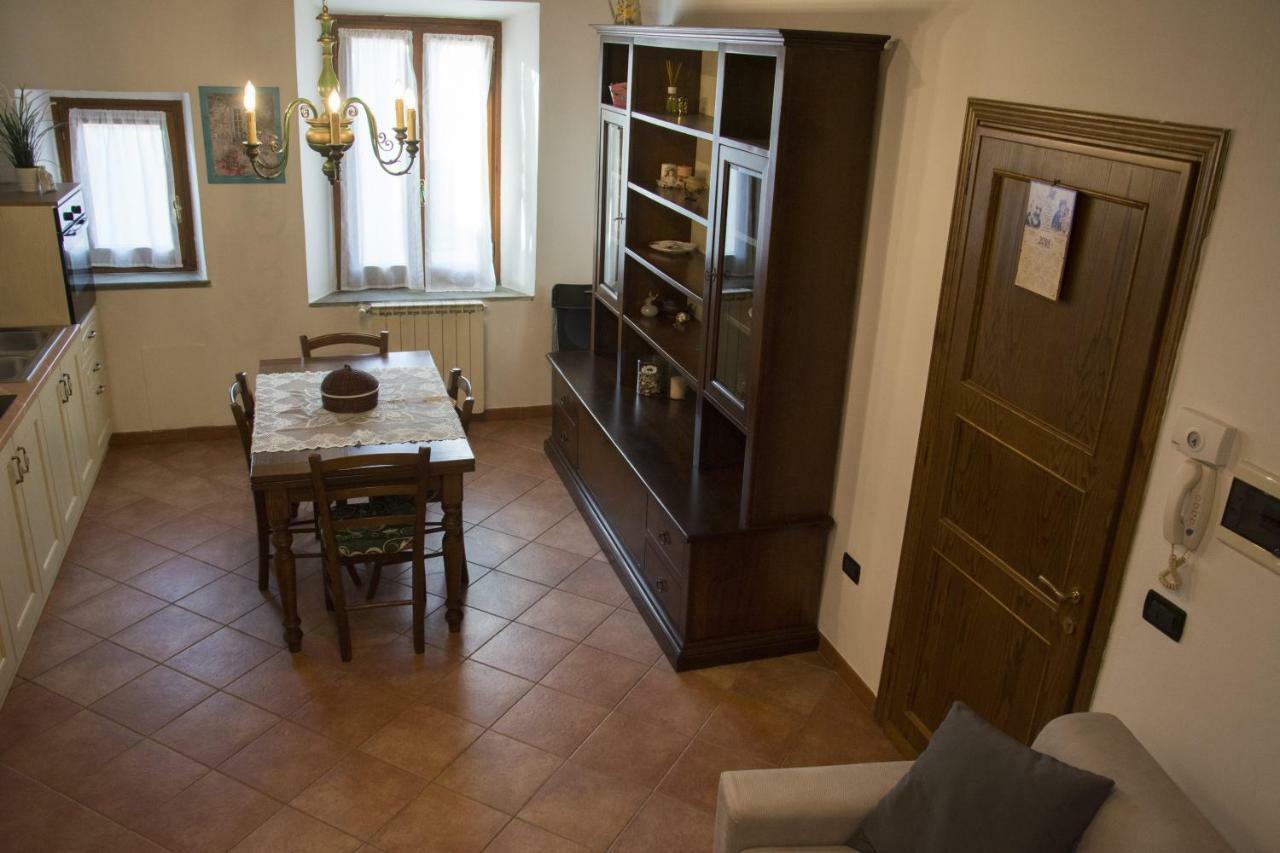 La Dimora Di Angela Apartment บาร์เบริโน ดิ มูเจลโล ภายนอก รูปภาพ