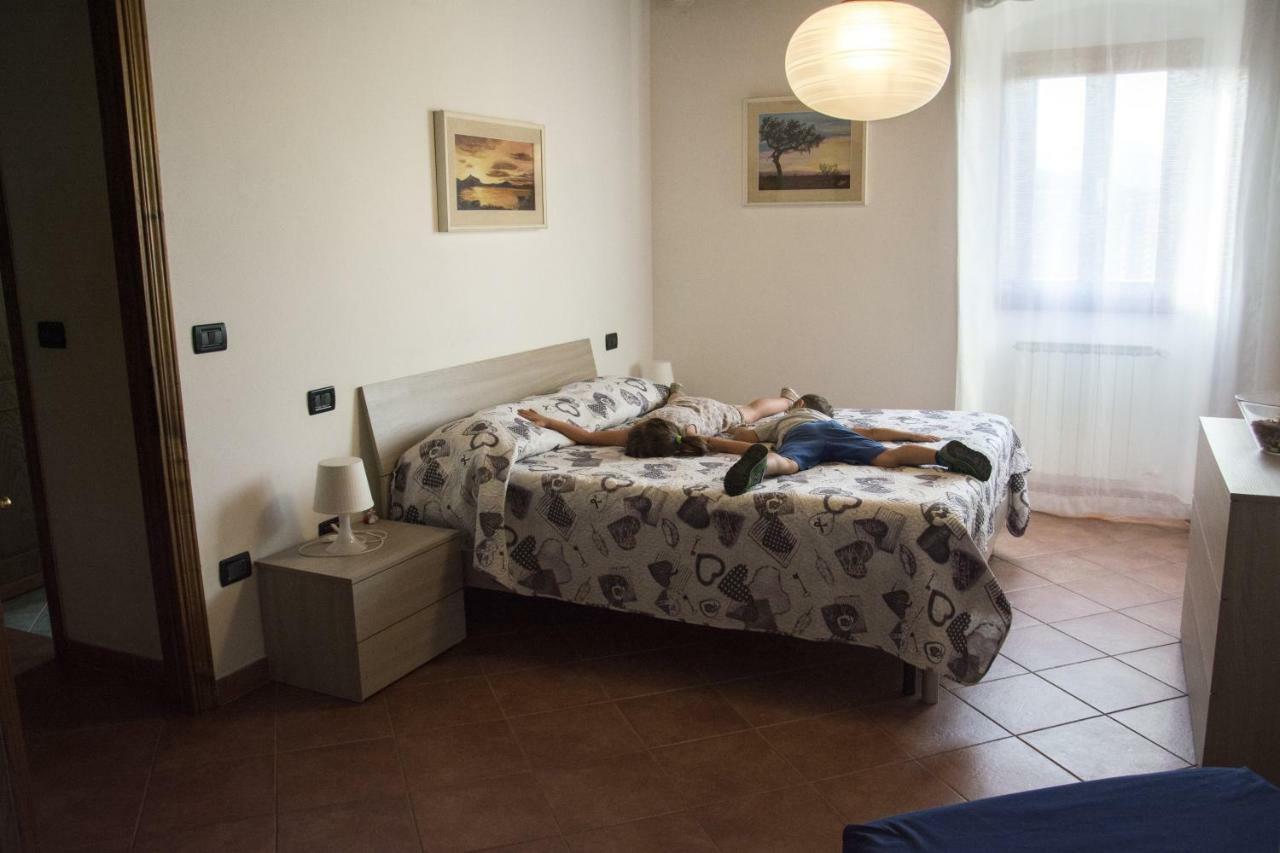 La Dimora Di Angela Apartment บาร์เบริโน ดิ มูเจลโล ภายนอก รูปภาพ